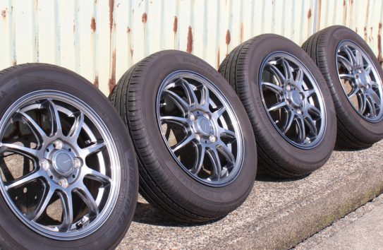 洗ったあとはバルブ穴に水気を残さないようにしっかりと乾かします